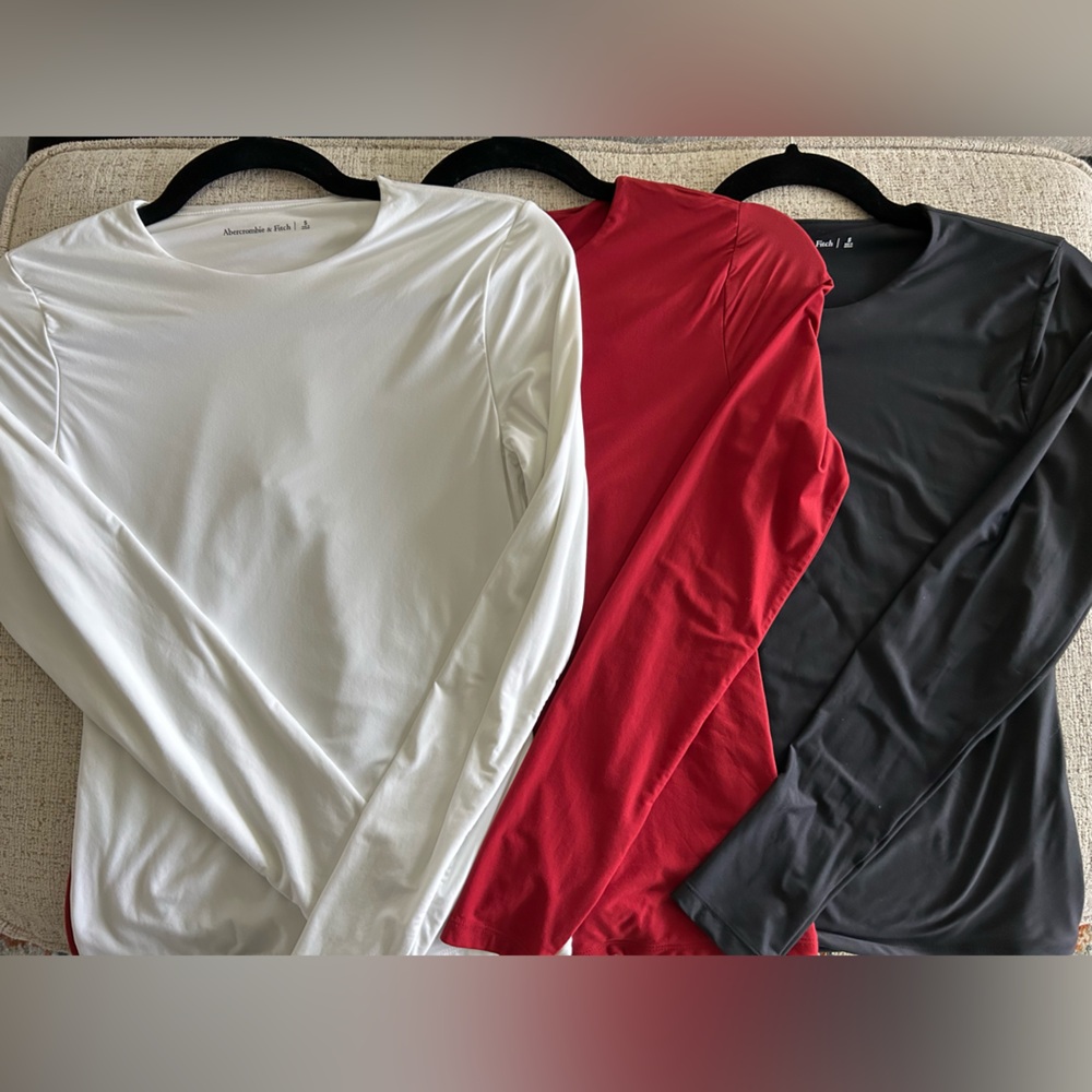 Abercrombie Soft Matte Seamless Tuckable Long-Sleeve Tops